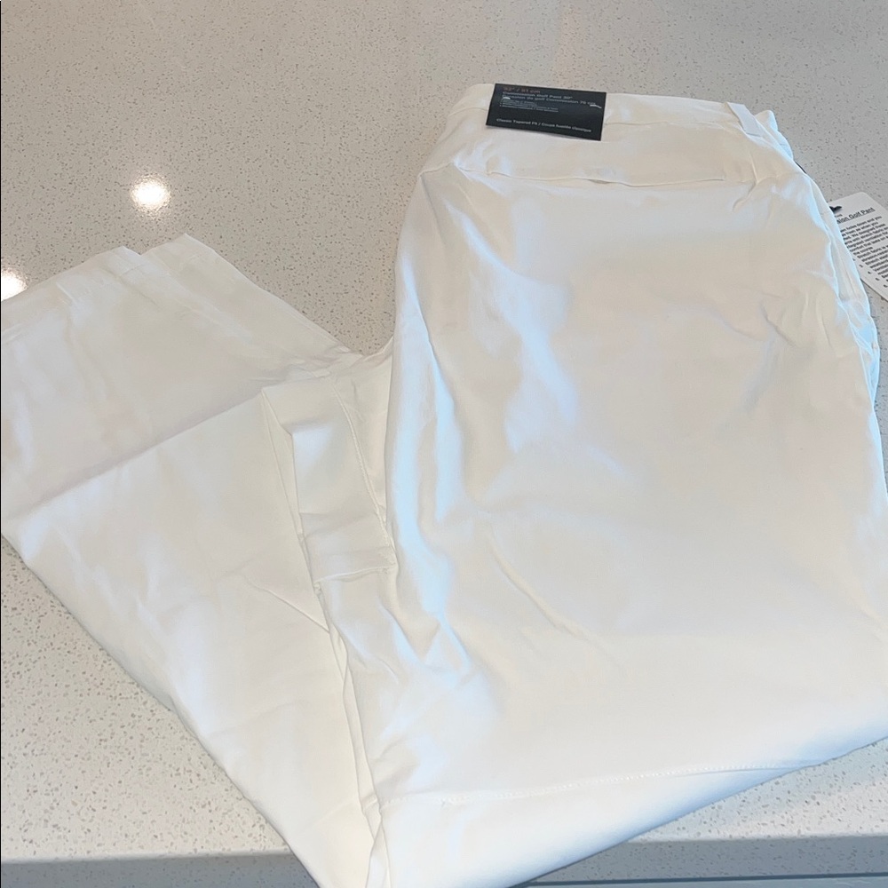 Lululemon Men’s 32”Commission Golf Classic Tapered Fit Pants